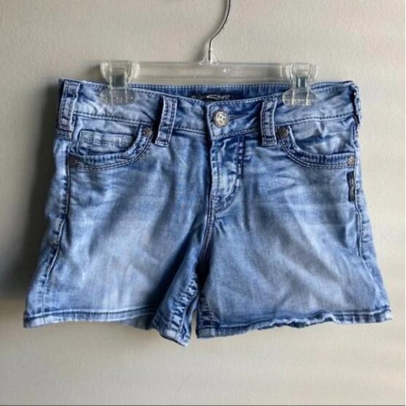 Tuesday Mid Short Shorts Size 25 - Picture 1 of 3